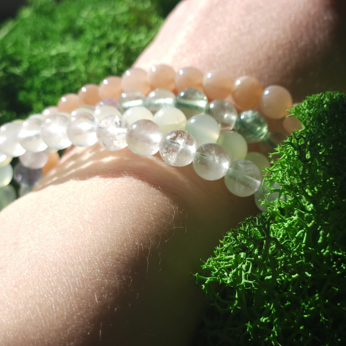 Dieviškojo Džiaugsmo ir Laimės apyrankių rinkinys