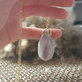 Krištolinis ašaros formos pakabukas