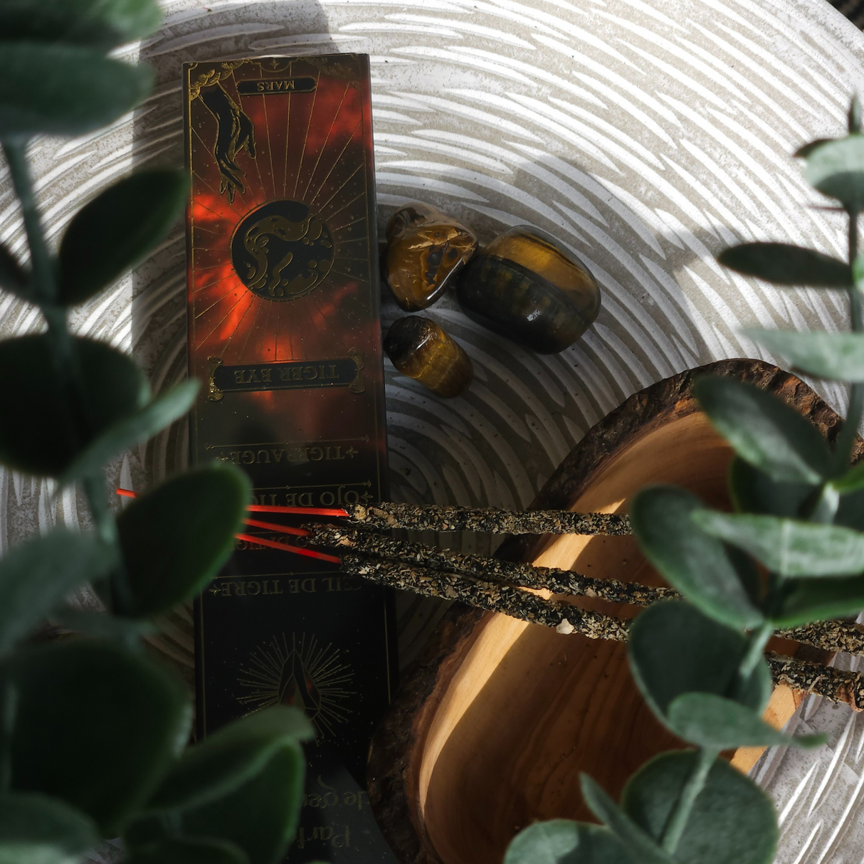 Tigro akies smilkalai