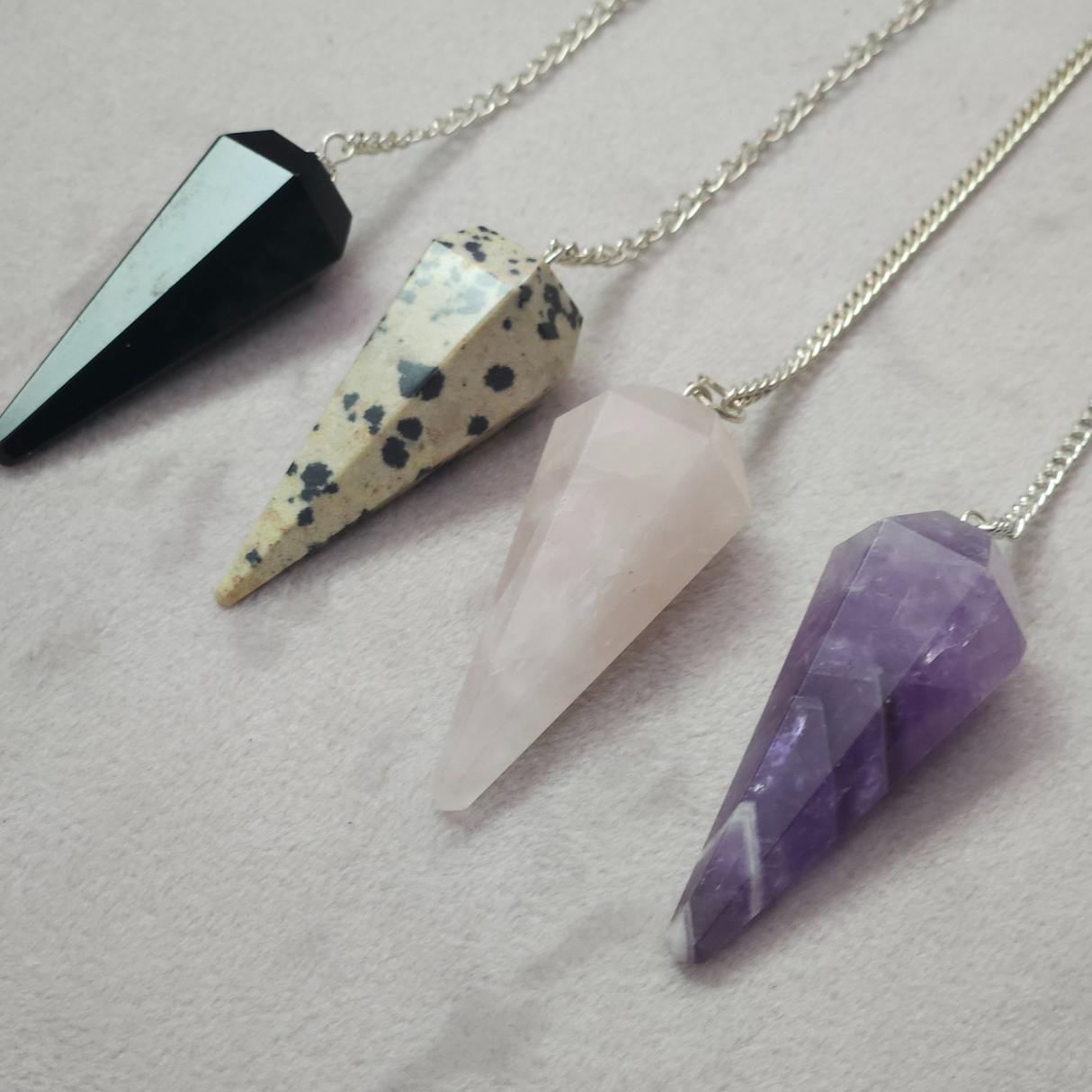 Dalmantininio jaspio švytuoklė